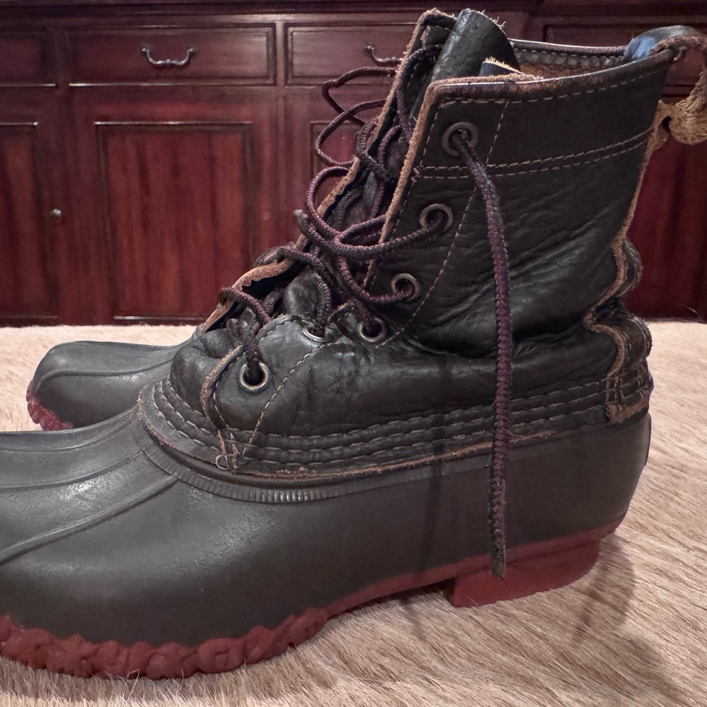 Women’s LL Bean Brown Lace-Up Waterproof Duck Boots